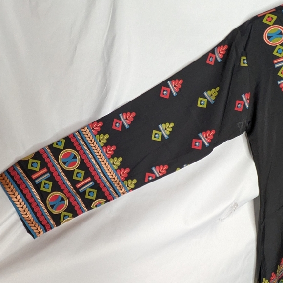 Maple Clothing Black Multicolor Indian Tunic Top - Picture 7 of 16